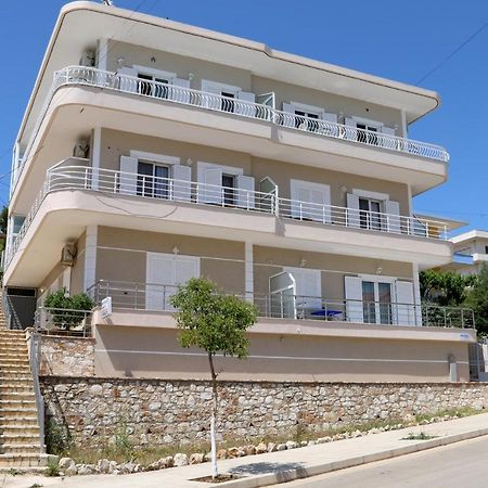 Isabela Apartments ซารานเดอ ภายนอก รูปภาพ