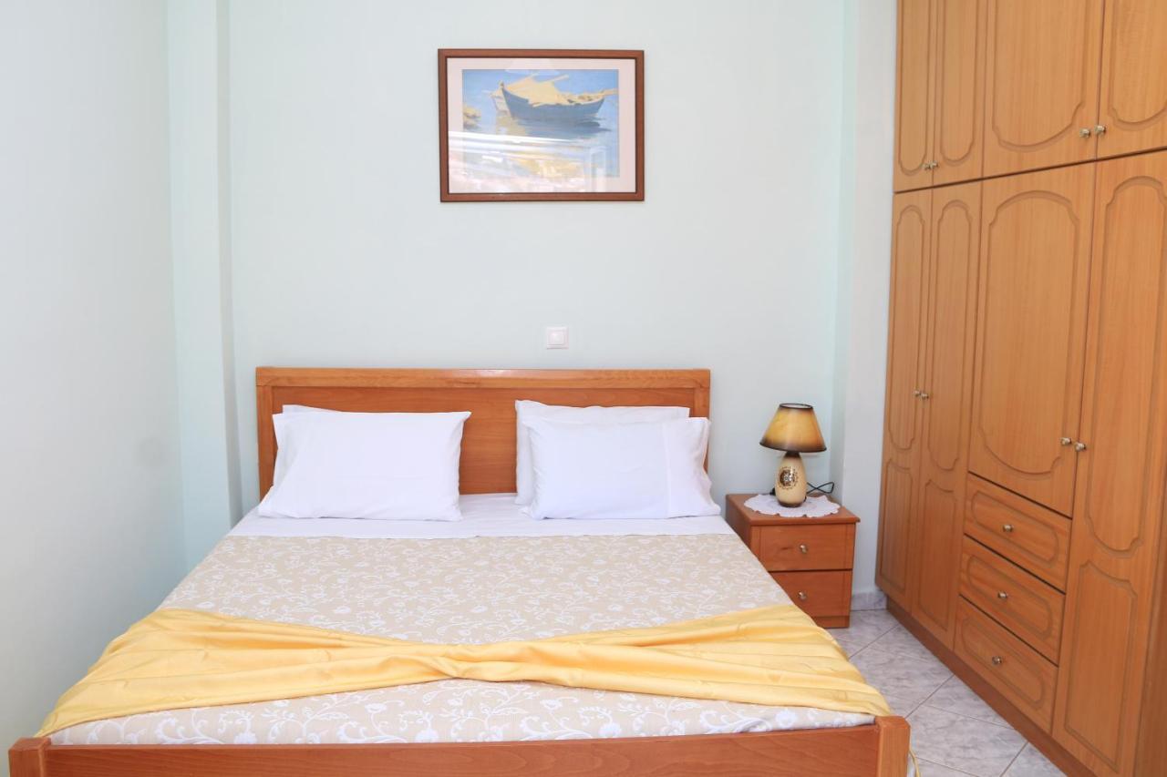 Isabela Apartments ซารานเดอ ภายนอก รูปภาพ
