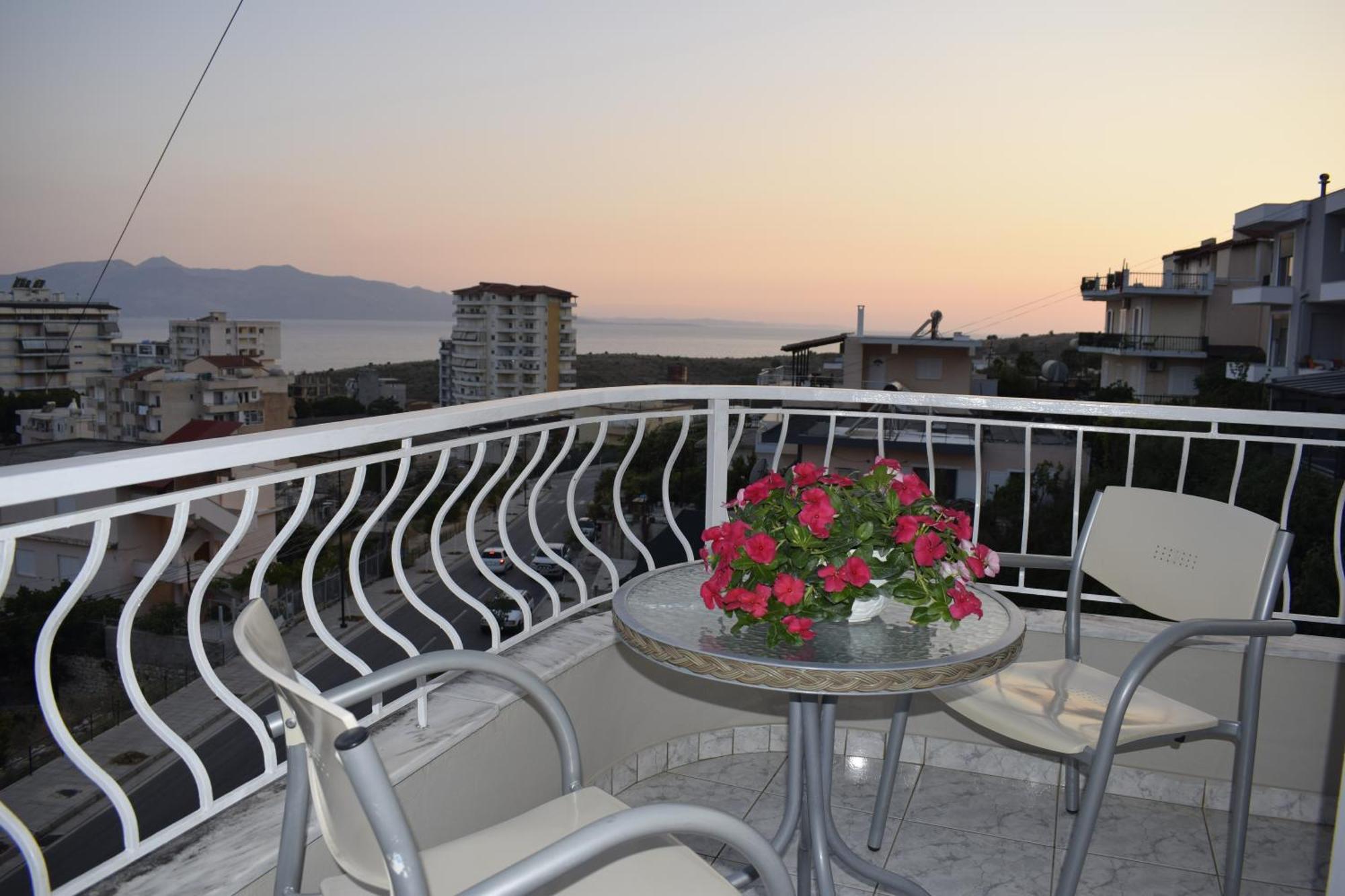 Isabela Apartments ซารานเดอ ภายนอก รูปภาพ