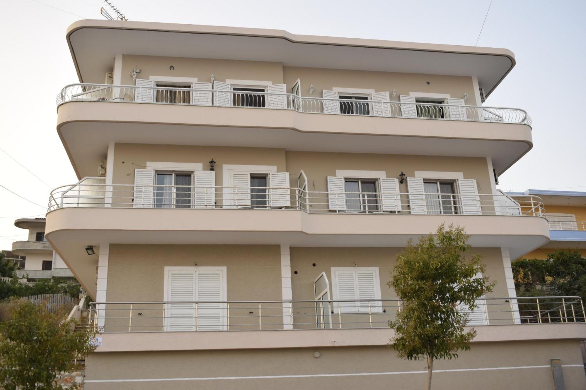 Isabela Apartments ซารานเดอ ภายนอก รูปภาพ