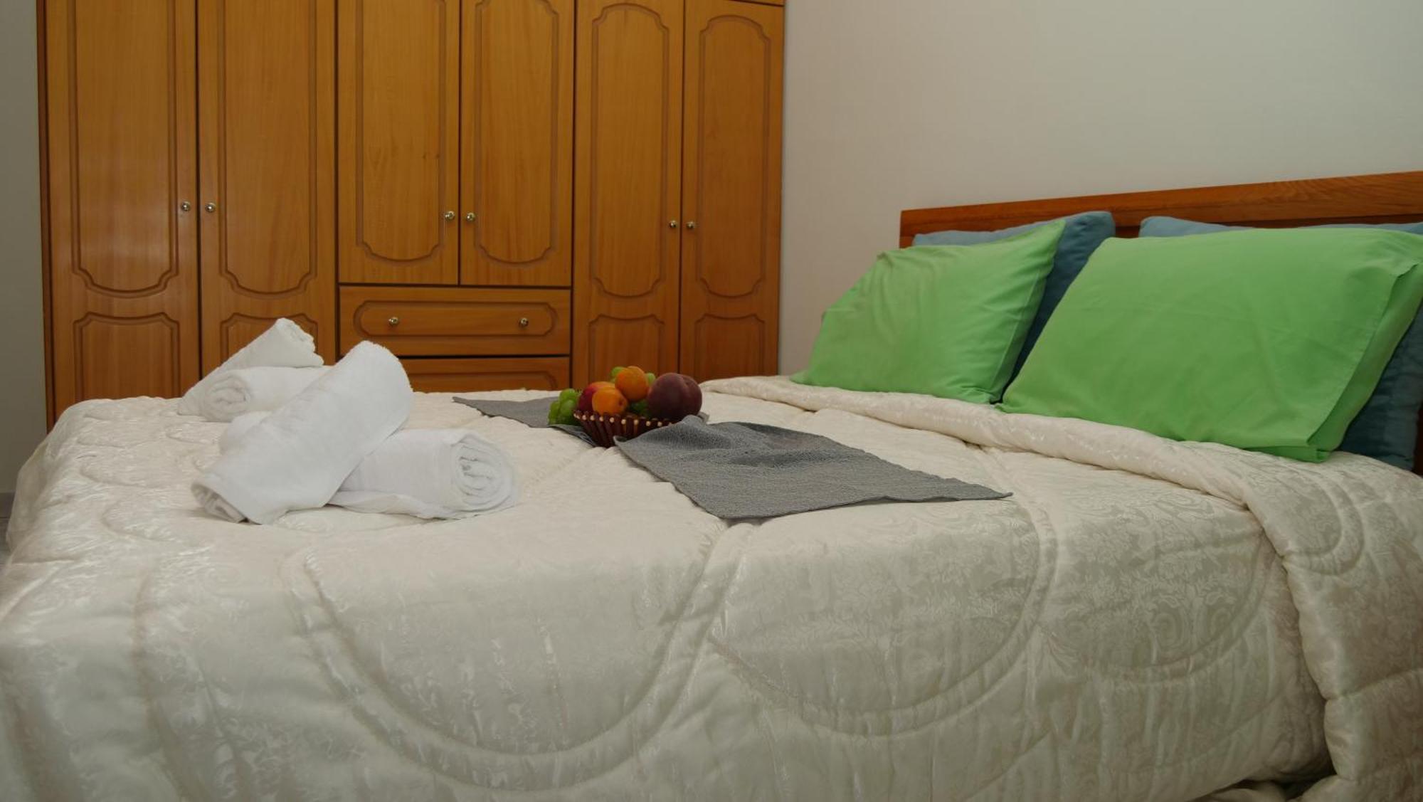 Isabela Apartments ซารานเดอ ภายนอก รูปภาพ