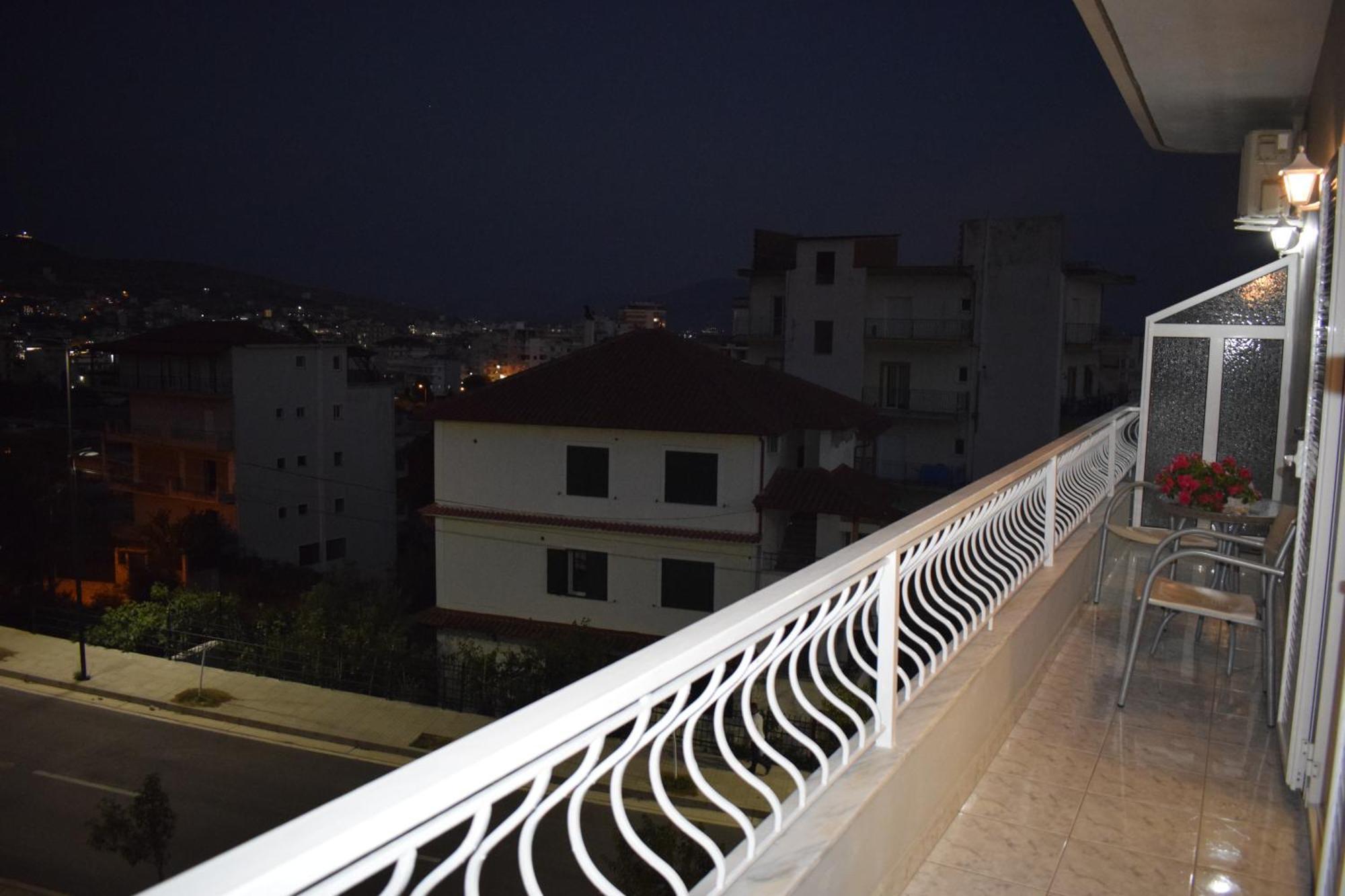 Isabela Apartments ซารานเดอ ภายนอก รูปภาพ