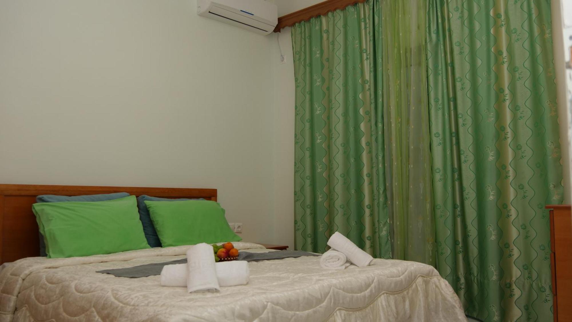 Isabela Apartments ซารานเดอ ภายนอก รูปภาพ